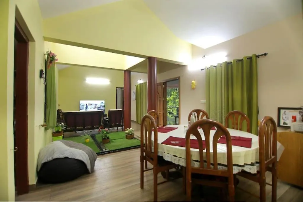 Ferienhaus Modayil House - Anakkara Vandanmedu